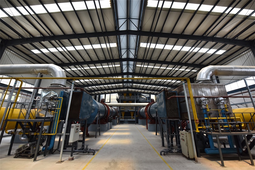 山東銀豐現(xiàn)代化工廠內(nèi)景